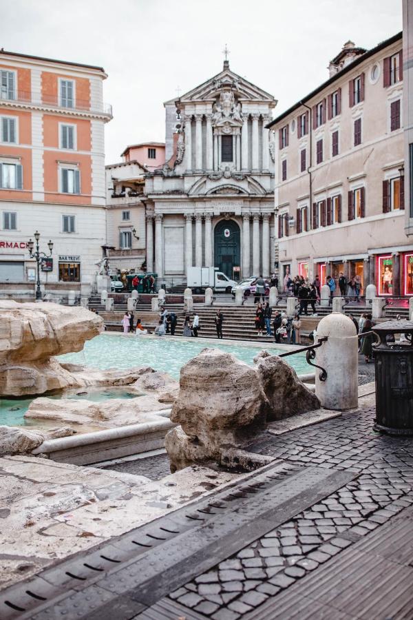 Delfini Trevi House Hotel Roma Exterior foto